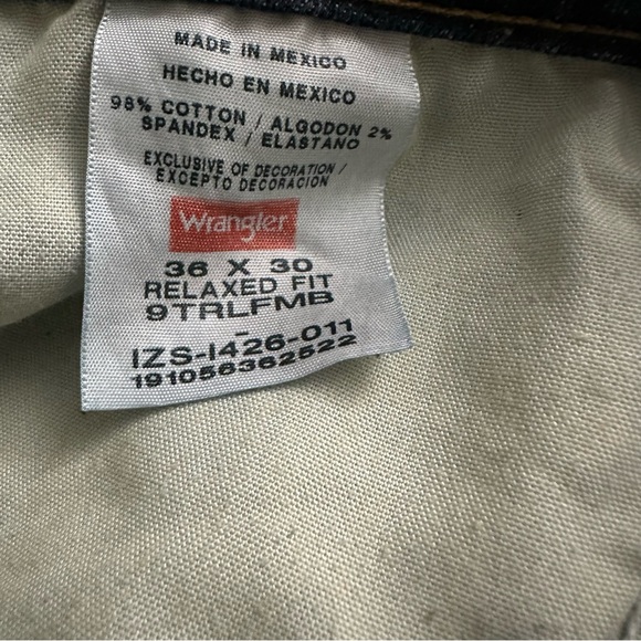 Men’s Bundle of 4 skinny Pants and 1 Hoodie - Picture 3 of 15